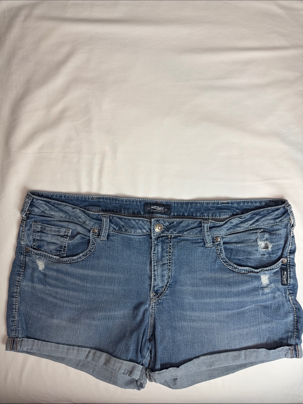 Silver Jeans Sam Style Distressed Blue Roll-Cuff Denim Shorts Sz 22W